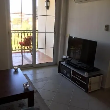 Calis Beach, Venice B9 Apartment * Fethiye
